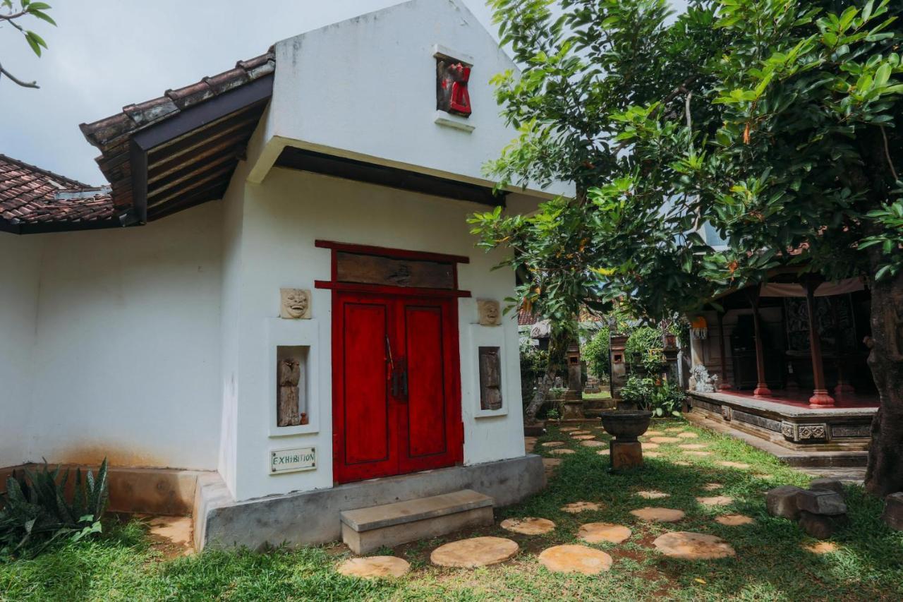 Rumah Paros & Gallery Sukawati  Exterior photo